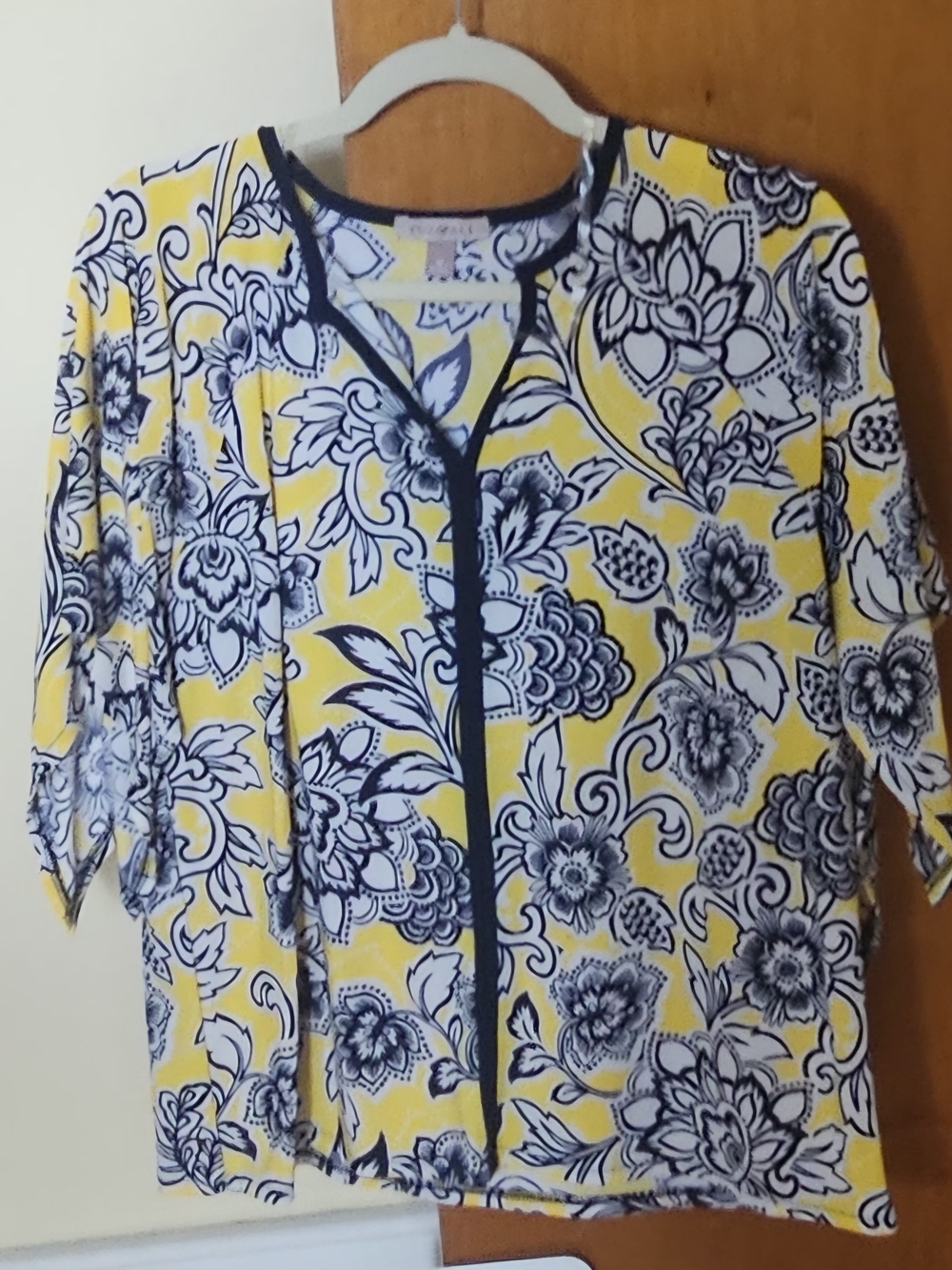 Roz & Ali Yellow and Navy Floral Split-Neck Tunic
